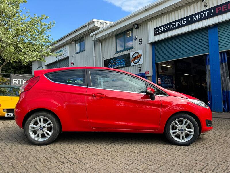 FORD FIESTA