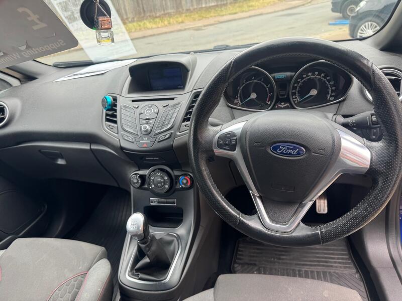 FORD FIESTA