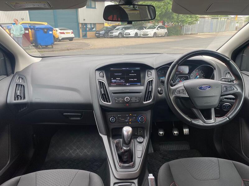 FORD FOCUS