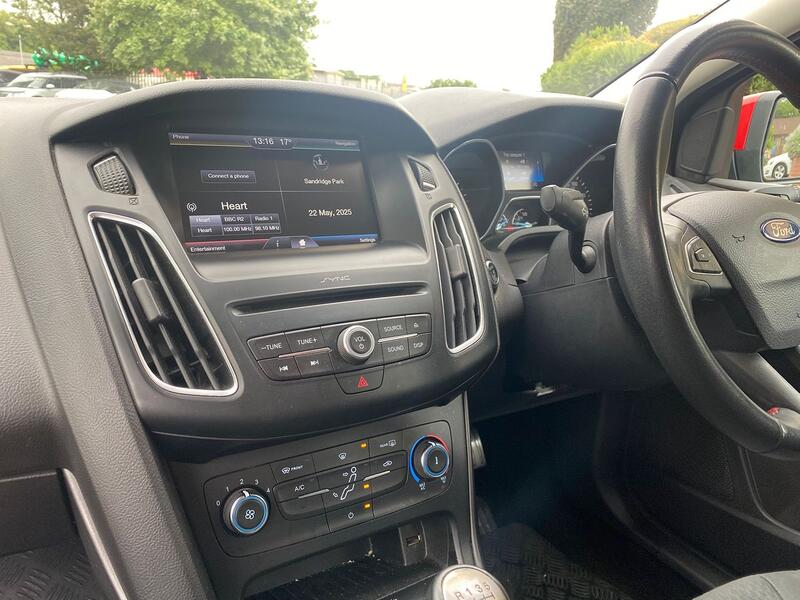 FORD FOCUS