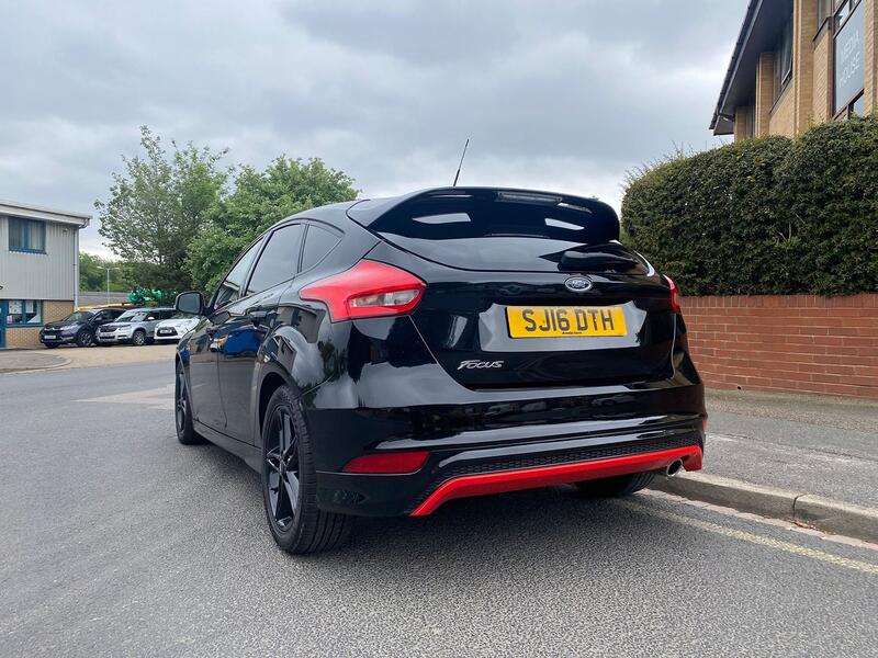 FORD FOCUS