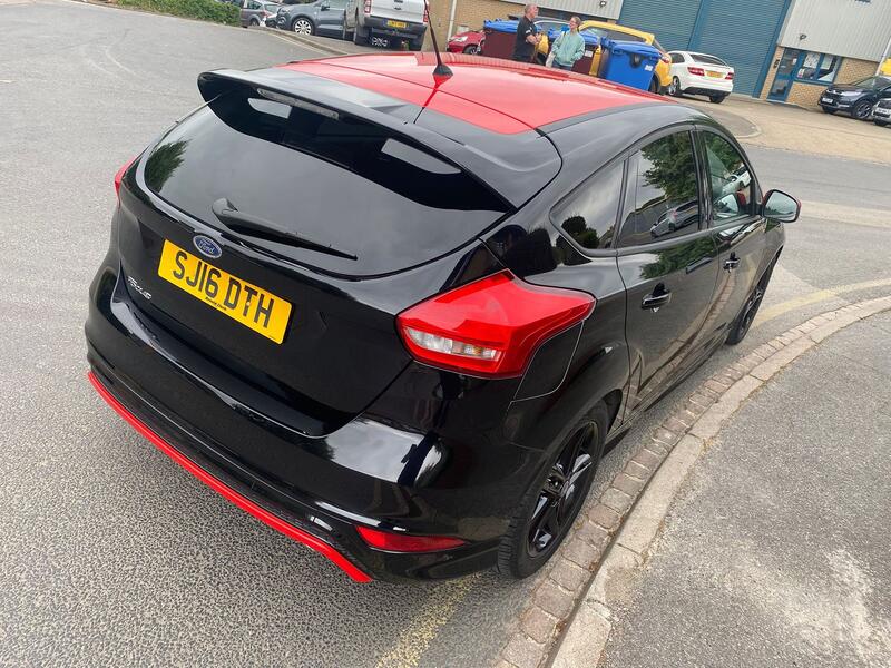 FORD FOCUS