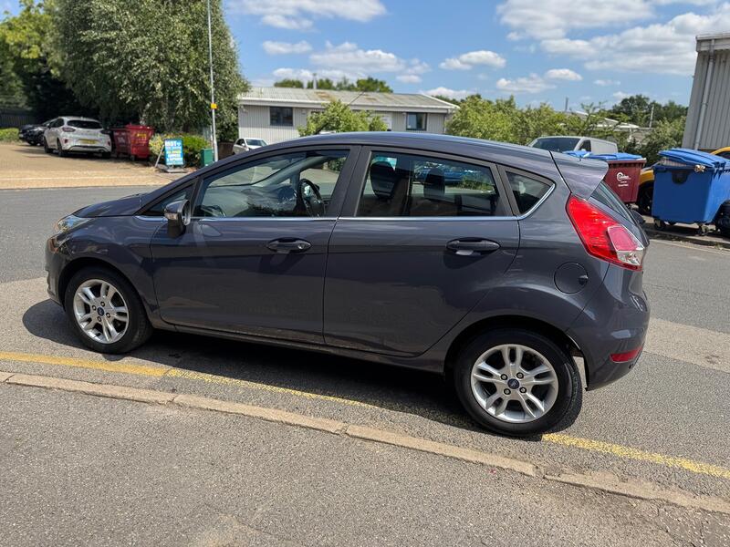 FORD FIESTA