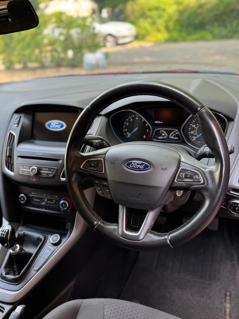 FORD FOCUS