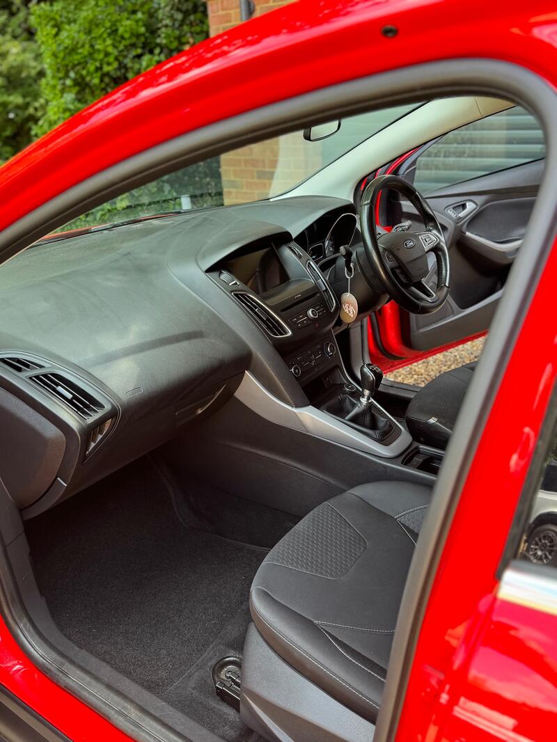 FORD FOCUS