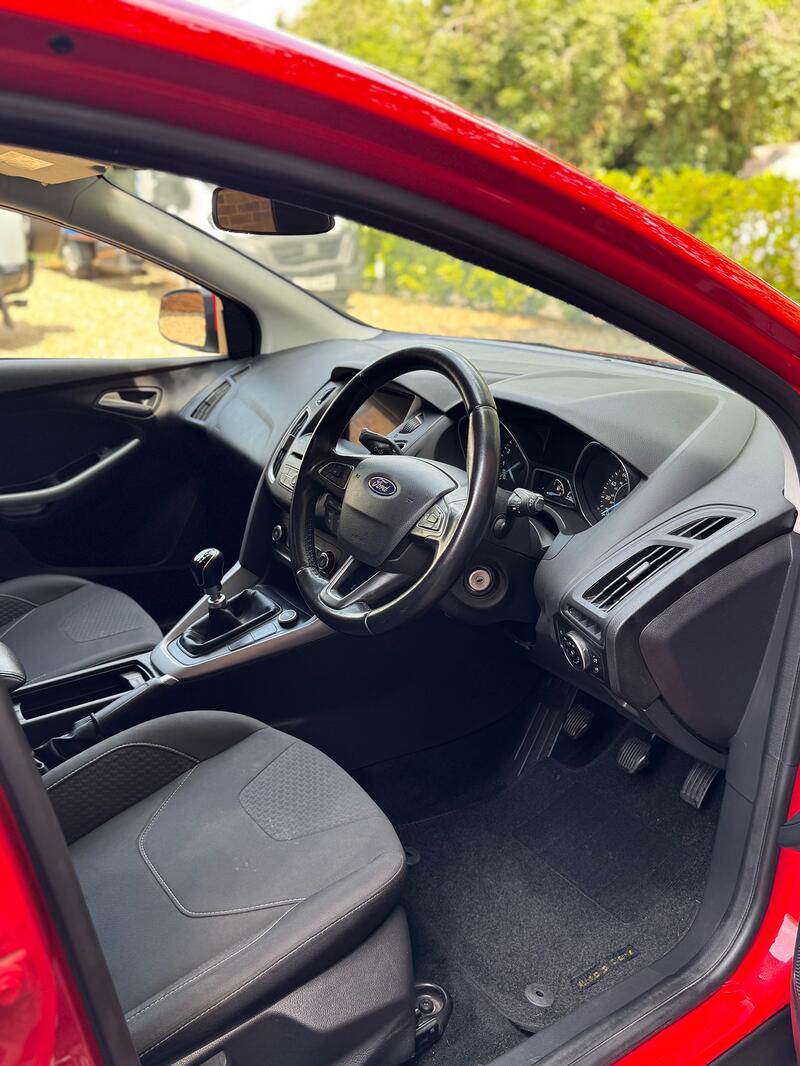 FORD FOCUS