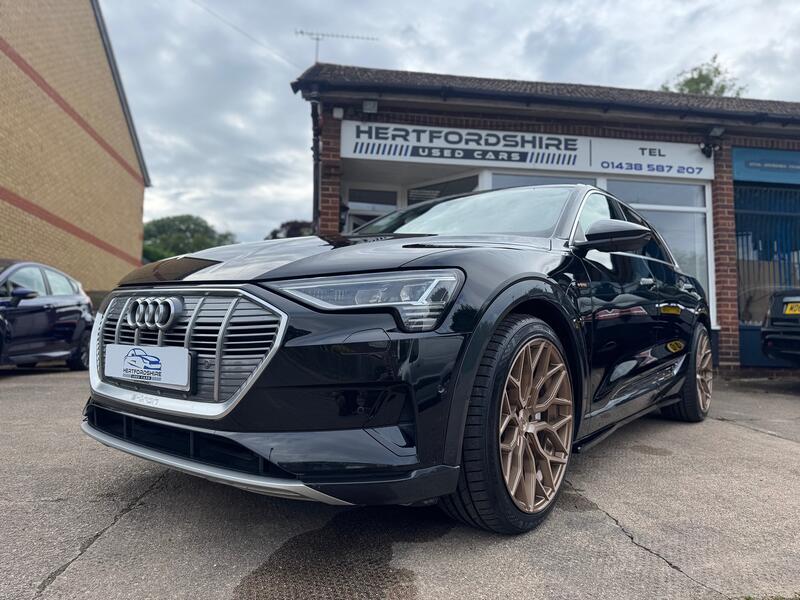 View AUDI E-TRON 50 Technik Special Edition 