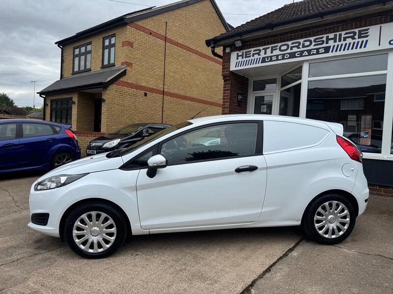 View FORD FIESTA VAN 1.5 TDCi