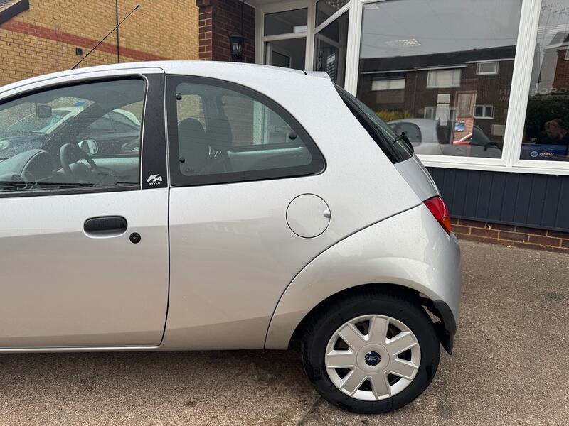FORD KA