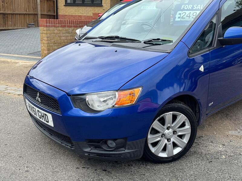 View MITSUBISHI COLT 1.3 CZ2