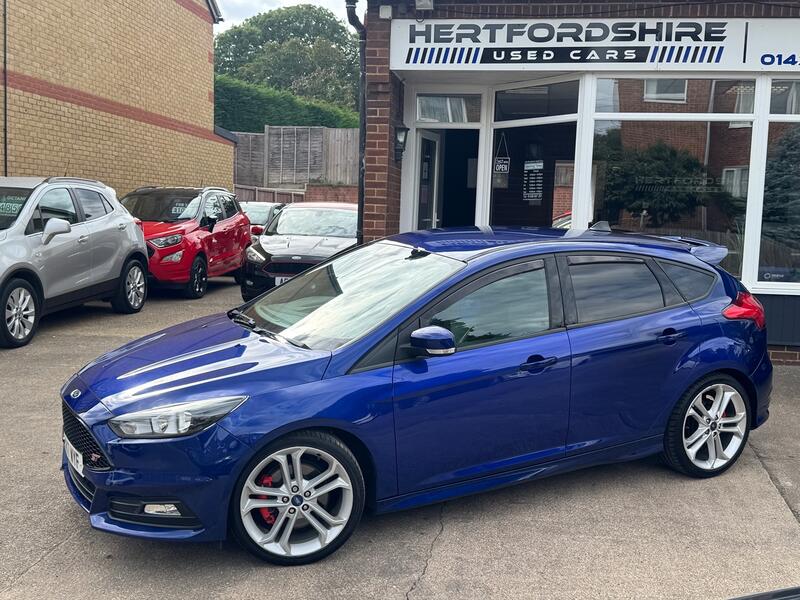 View FORD FOCUS 2.0 T EcoBoost ST-2