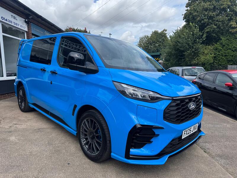 View FORD TRANSIT CUSTOM Transit Custom V710 MS-RT DCiV 320 L1 65kWh 210kw / 285PS RWD 1 Speed Automatic