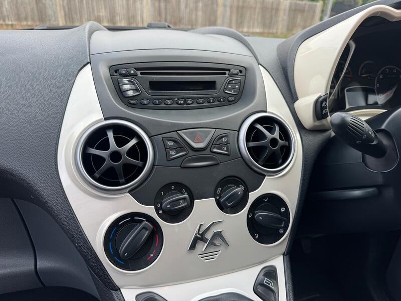FORD KA