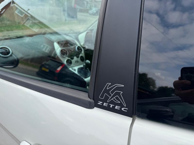 FORD KA